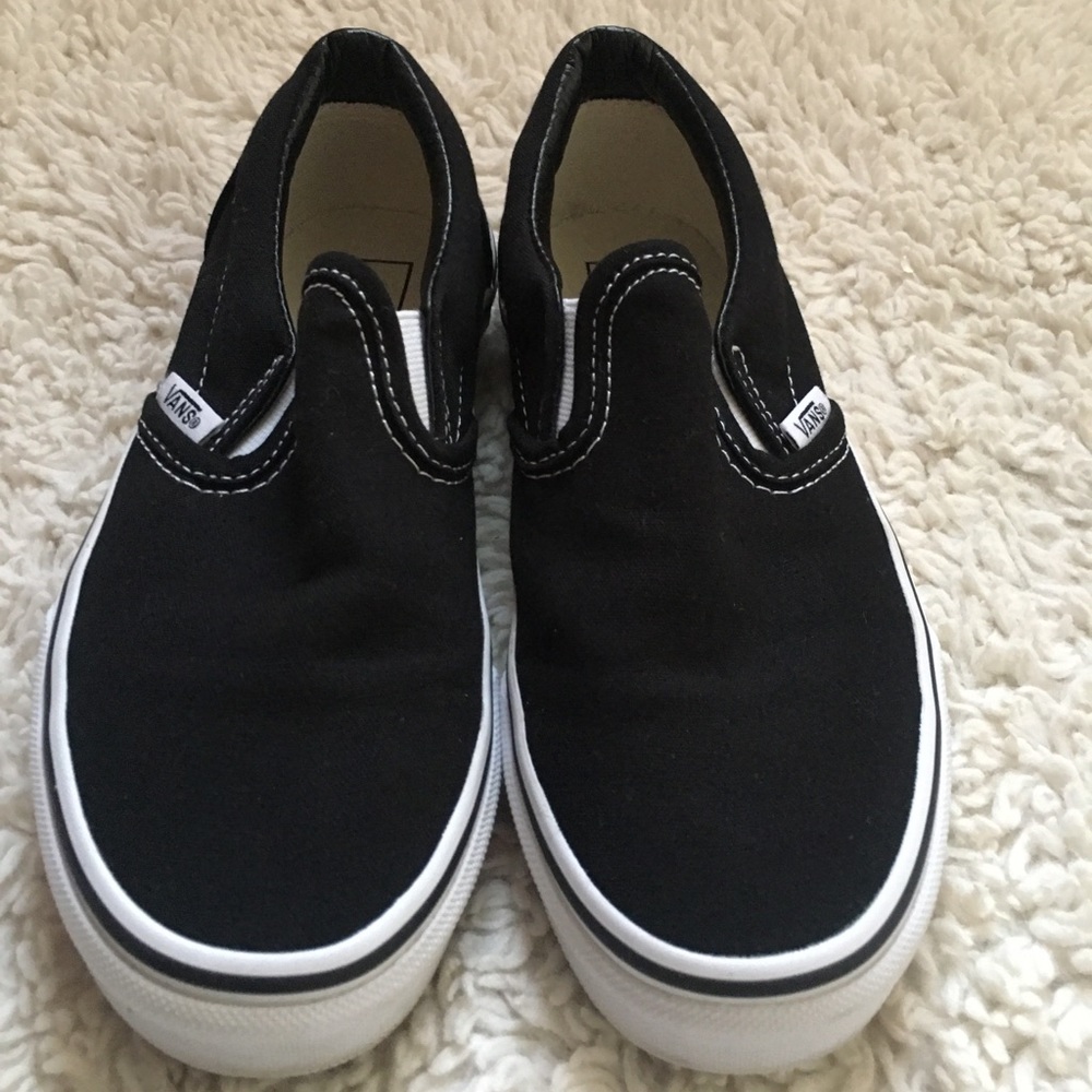 Vans - Picture 2 of 8